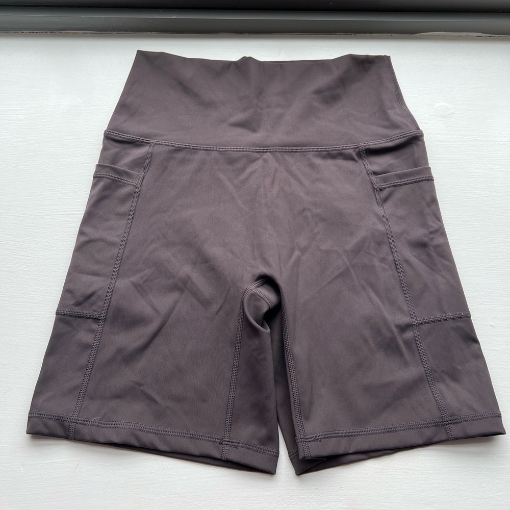 Brown, size L, Aerie bike shorts with pockets, NBW